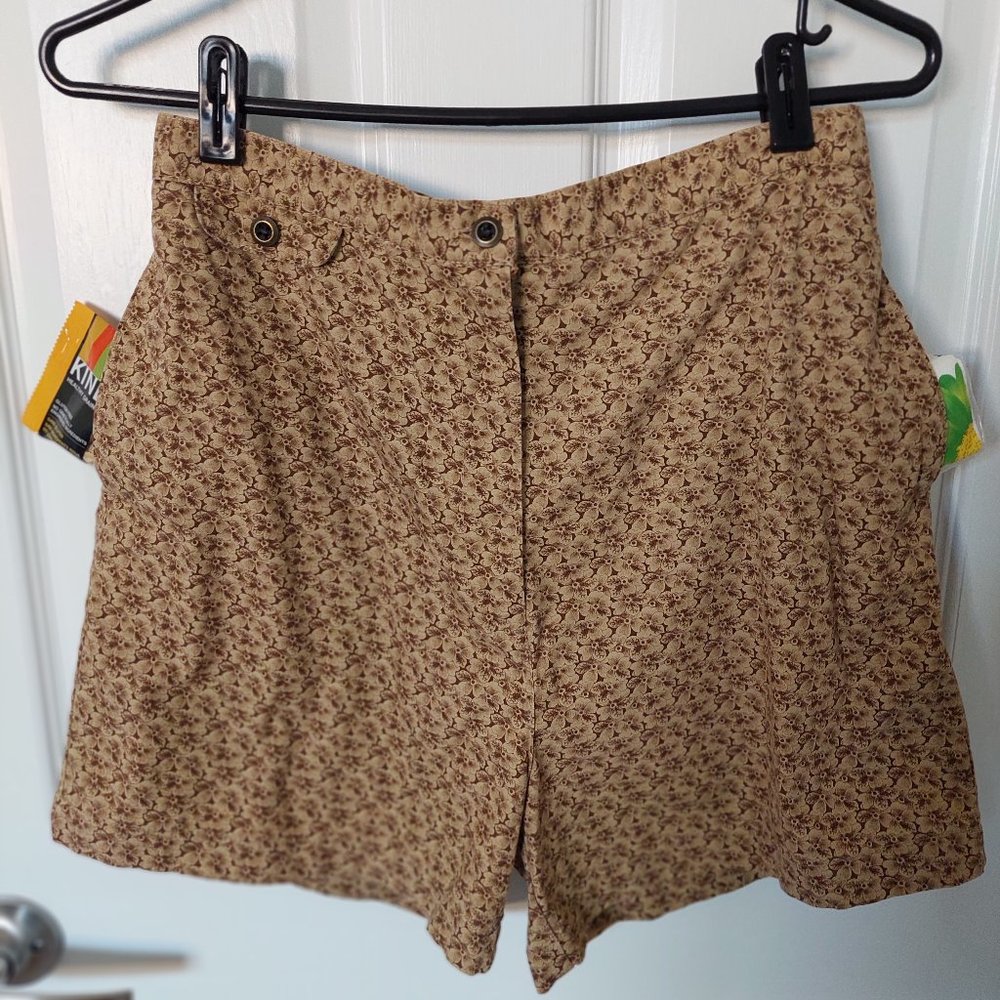 Vintage London Fog Women's Size 8 High-waisted Brown Printed Cotton Shorts,